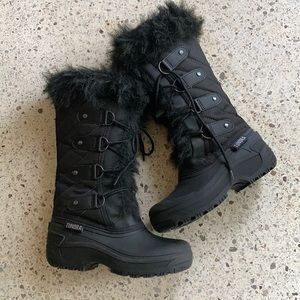 Tundra lace up snow boots